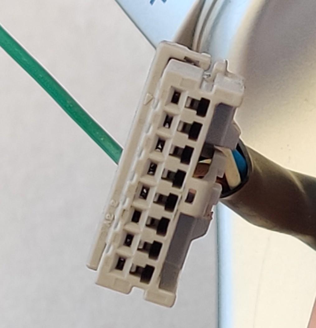 2016 -
  2021
  Nissan
  Navara
  
  Steering Wheel
  8806UL220380