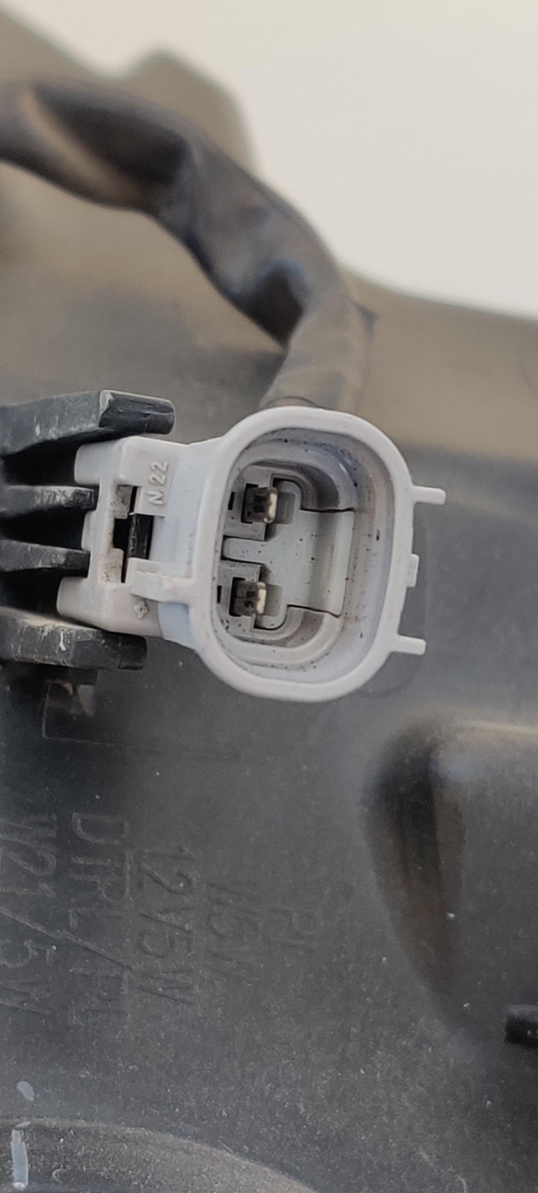 2014 Mazda BT-50 - Right Headlight