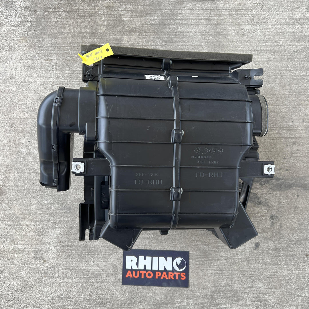 2018 Hyundai iLoad TQ - Heater Core/Box