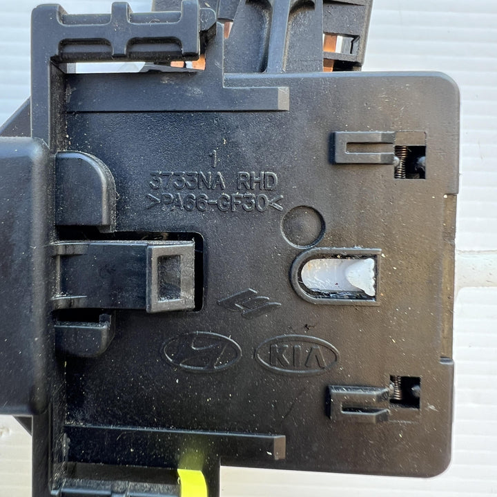 2018 -
  2021
  Hyundai
  iLoad
  Cargo
  Indicator Switch
  934104H600