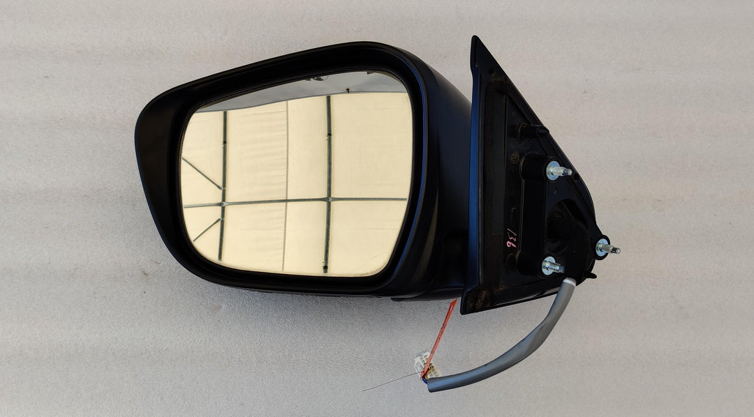 2015 -
  2020
  Nissan
  Navara
  
  Left Door Mirror