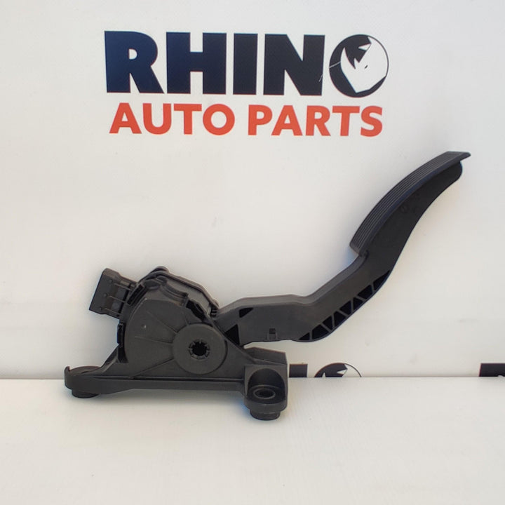 2017 Hyundai Accent RB - Accelerator Pedal PN: 1R900