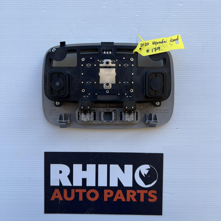 2007 -
  2021
  Hyundai
  iLoad
  Cargo
  Cab Roof Light
  928704H000 
928704H100