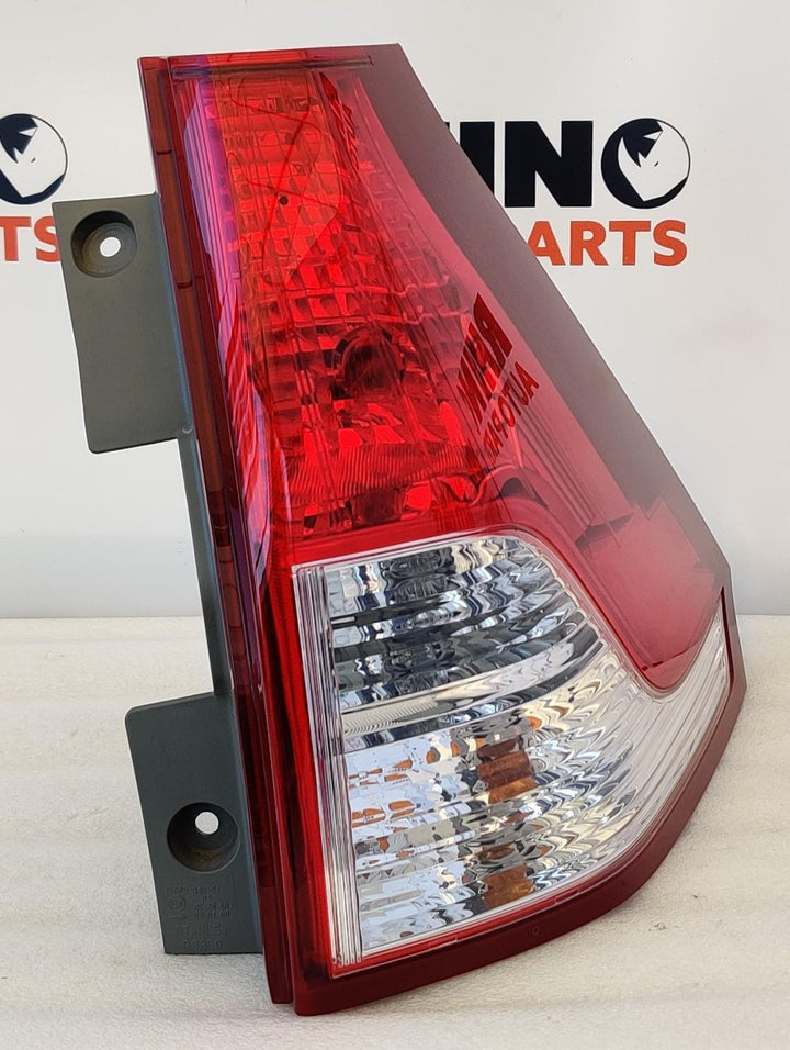 2012 -
  2014
  Honda
  CR-V
  
  Right Taillight