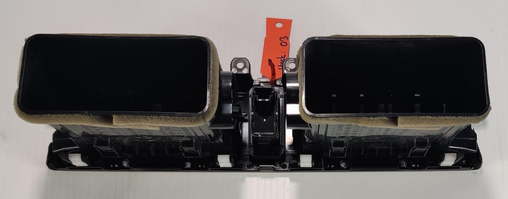 2013 -
  2016
  
  3
  Maxx
  Air Vent