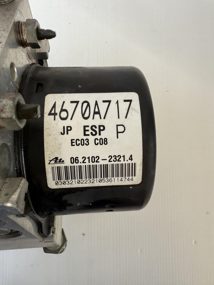 -
  
  Mitsubishi
  Lancer
  
  ABS Pump/Modulator
  4670A717