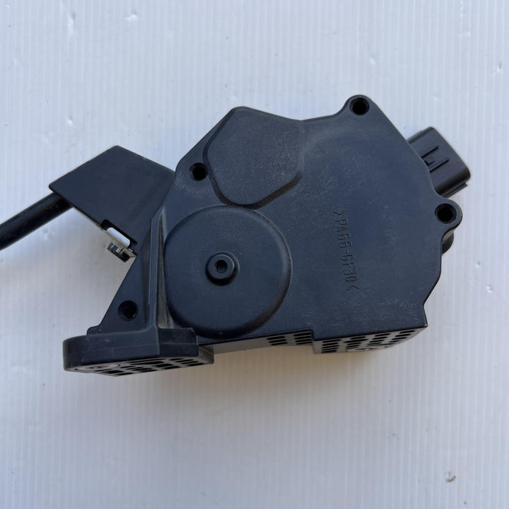 2007 -
  2013
  Toyota
  Corolla
  
  Accelerator Pedal
  7811012040