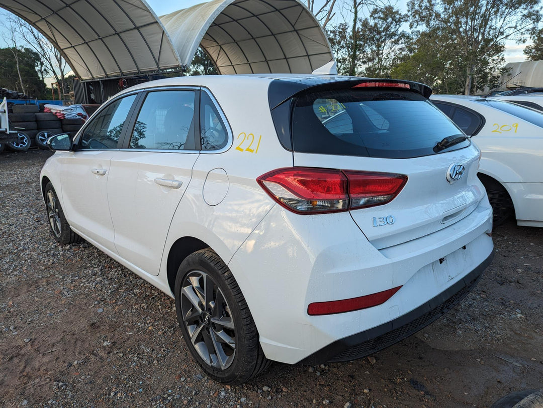 2022 Hyundai i30 PD - Right Rear Door Window
