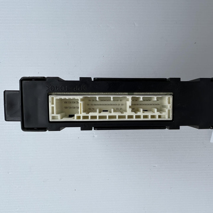 2021 Toyota Hiace VI H300 GDH300 - A/C Amplifier
