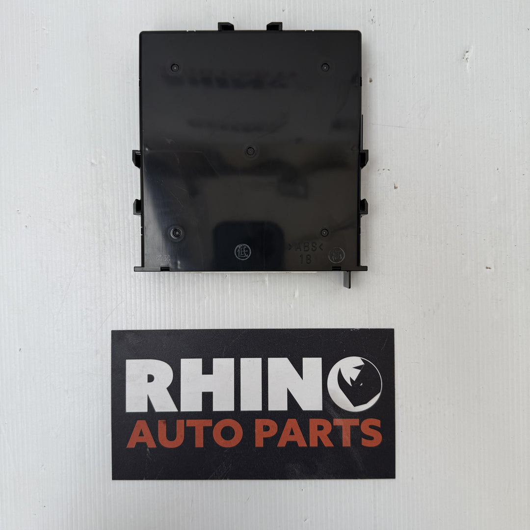 -
  
  Toyota
  Corolla
  Hybrid
  Smart Key Module
  8999012421