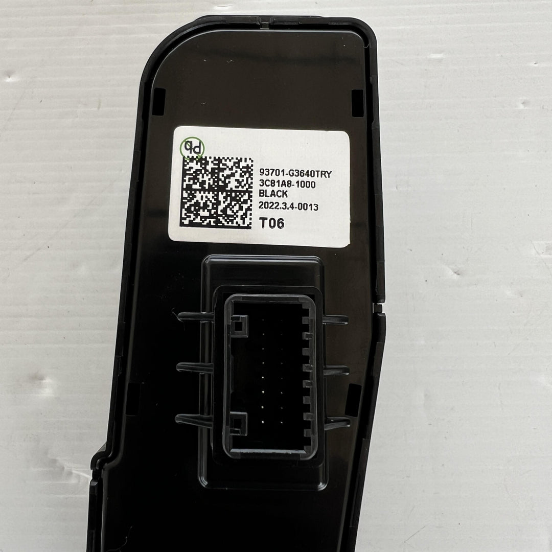 2022 Hyundai i30 PD - Traction Control Switch PN: 93701G3640TRY