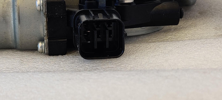 2015 -
  2017
  Mitsubishi
  Lancer
  Black Edition
  Right Rear Window Regulator/Motor