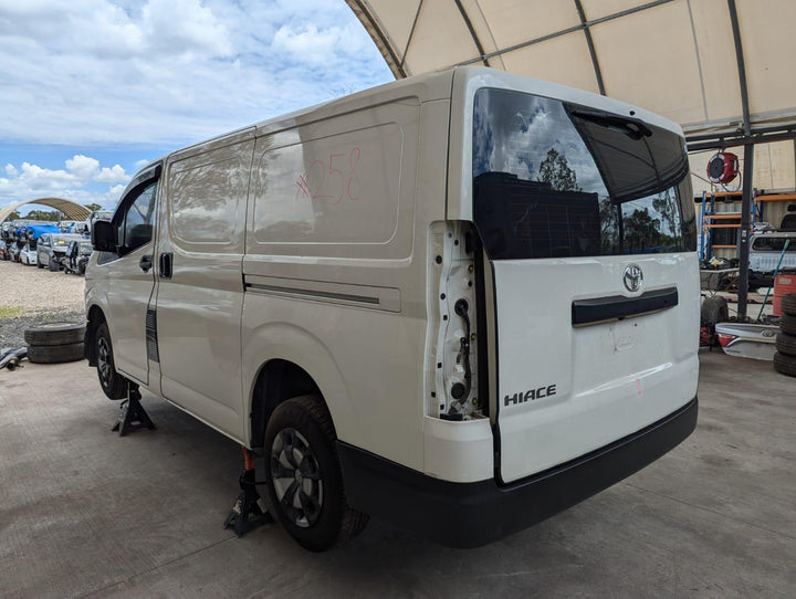 2021 Toyota Hiace - Trans/Gearbox PN: 1GDFTV