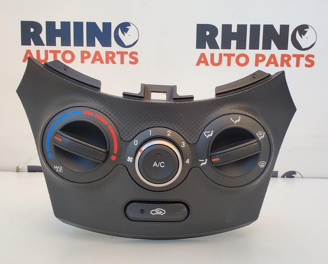 2017 Hyundai Accent RB - Heater/AC Controls PN: 972501REJ1