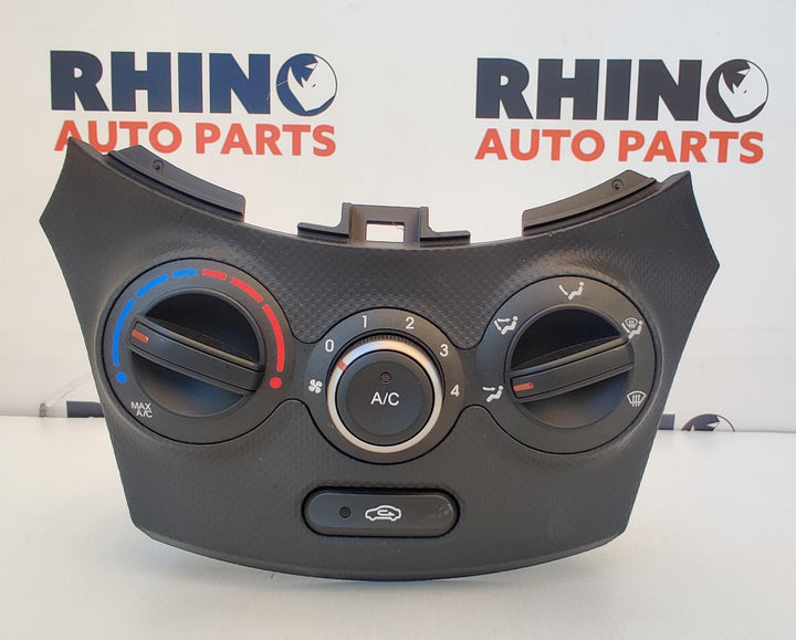 2017 Hyundai Accent RB - Heater/AC Controls PN: 972501REJ1