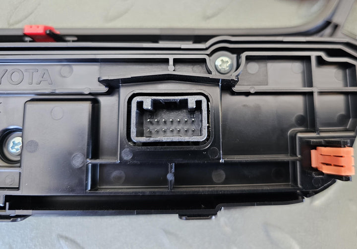 2021 Toyota Corolla MZEA12R - Heater/AC Controls PN: 5590012F80