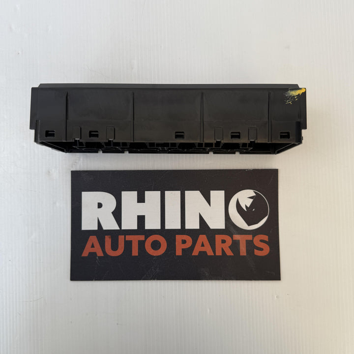 -
  
  Holden
  Commodore
  SV6
  AC Module
  13593359