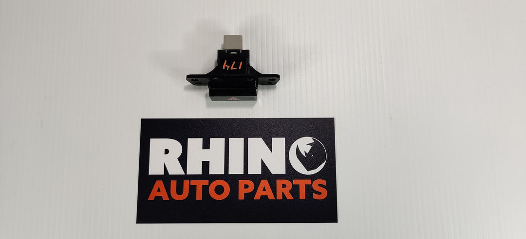 2015 -
  2021
  Mitsubishi
  Outlander
  Black Edition
  Flasher/Hazard Relay