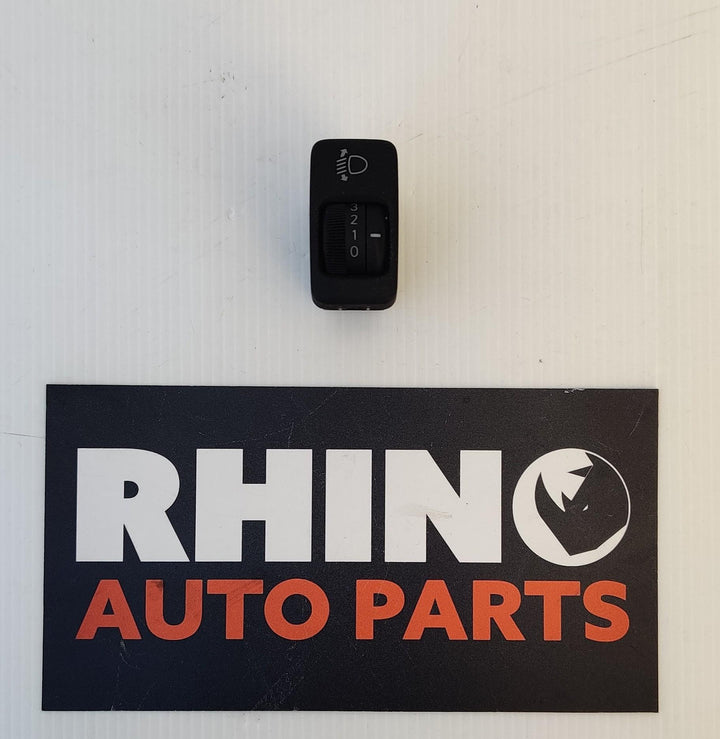 2007 IS GSE20R - Headlight Angle Switch