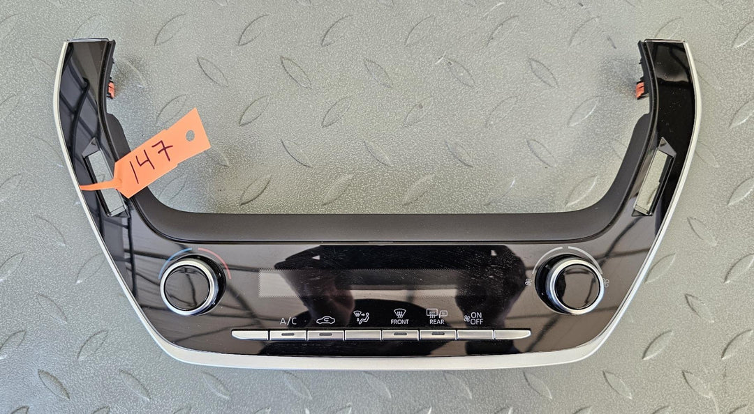 2021 Toyota Corolla MZEA12R - Heater/AC Controls PN: 5590012F80