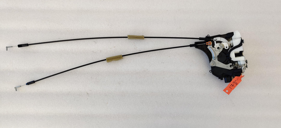 2015 -
  2017
  Mitsubishi
  Lancer
  Black Edition
  Right Front Door Lock Actuator