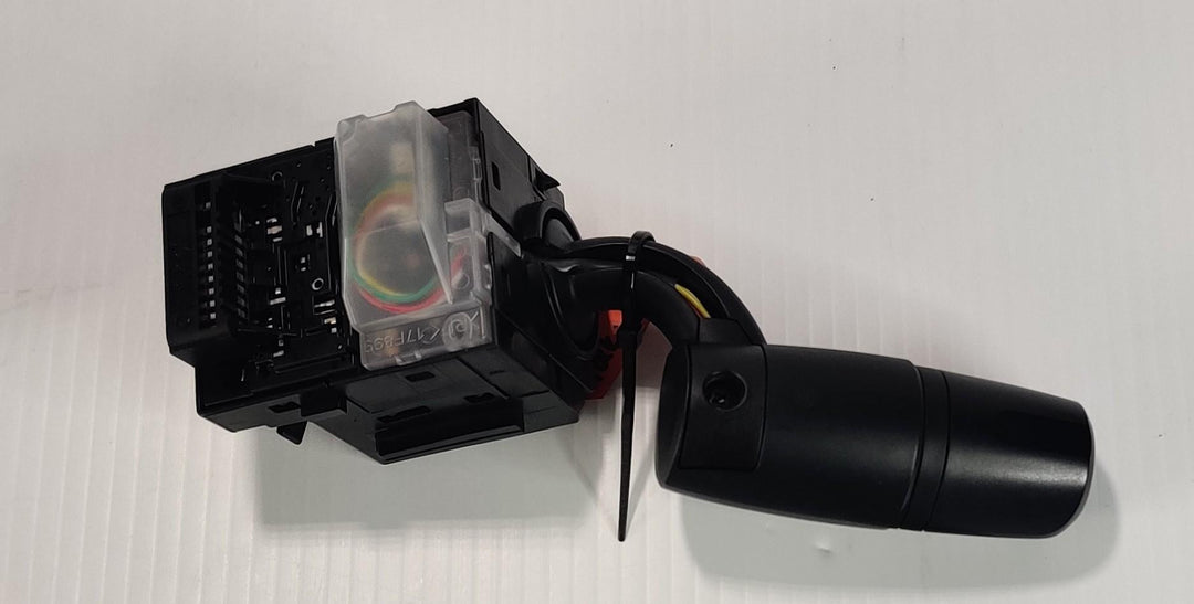 2013 -
  2016
  
  3
  Maxx
  Indicator Switch
  K03117F000