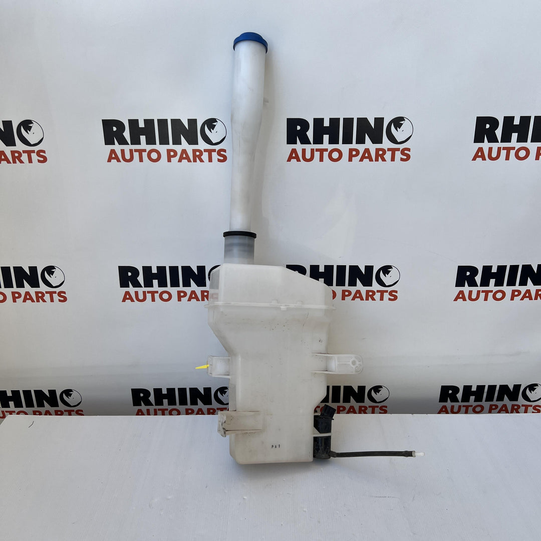 2020 Hyundai iLoad TQ - Washer Bottle PN: 985102M500