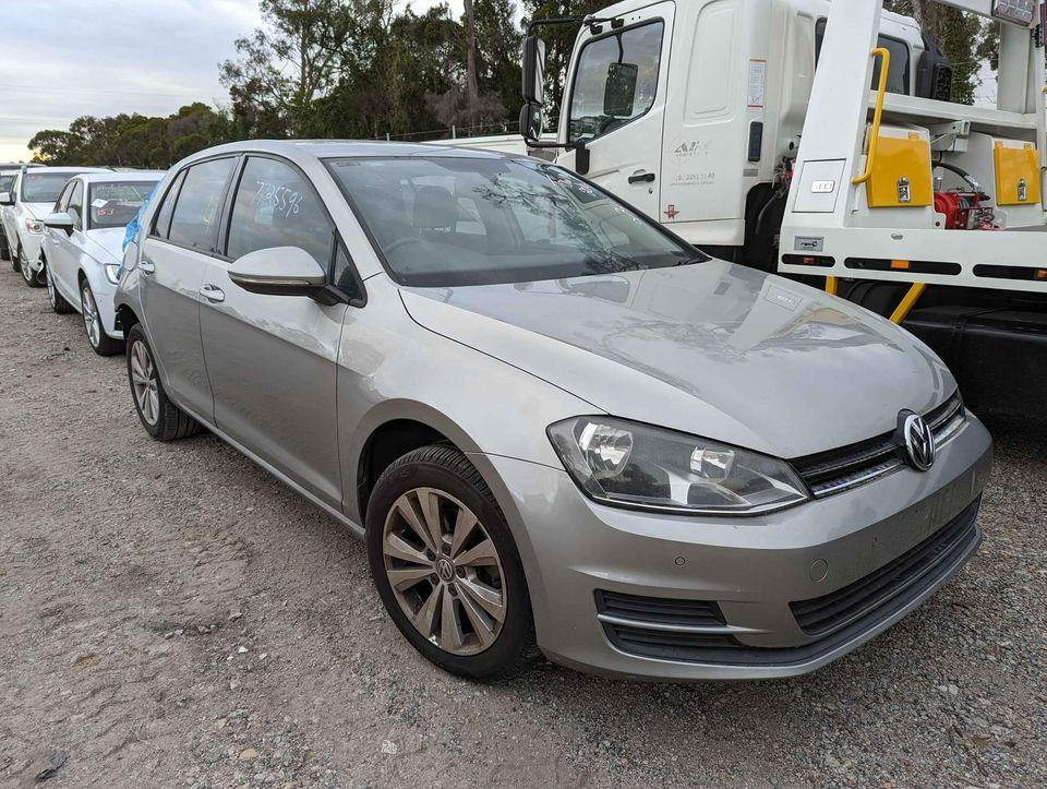 2015 Volkswagen Golf MK7 - 5G BE BQ - Parking Assistant Module PN: 500919294E