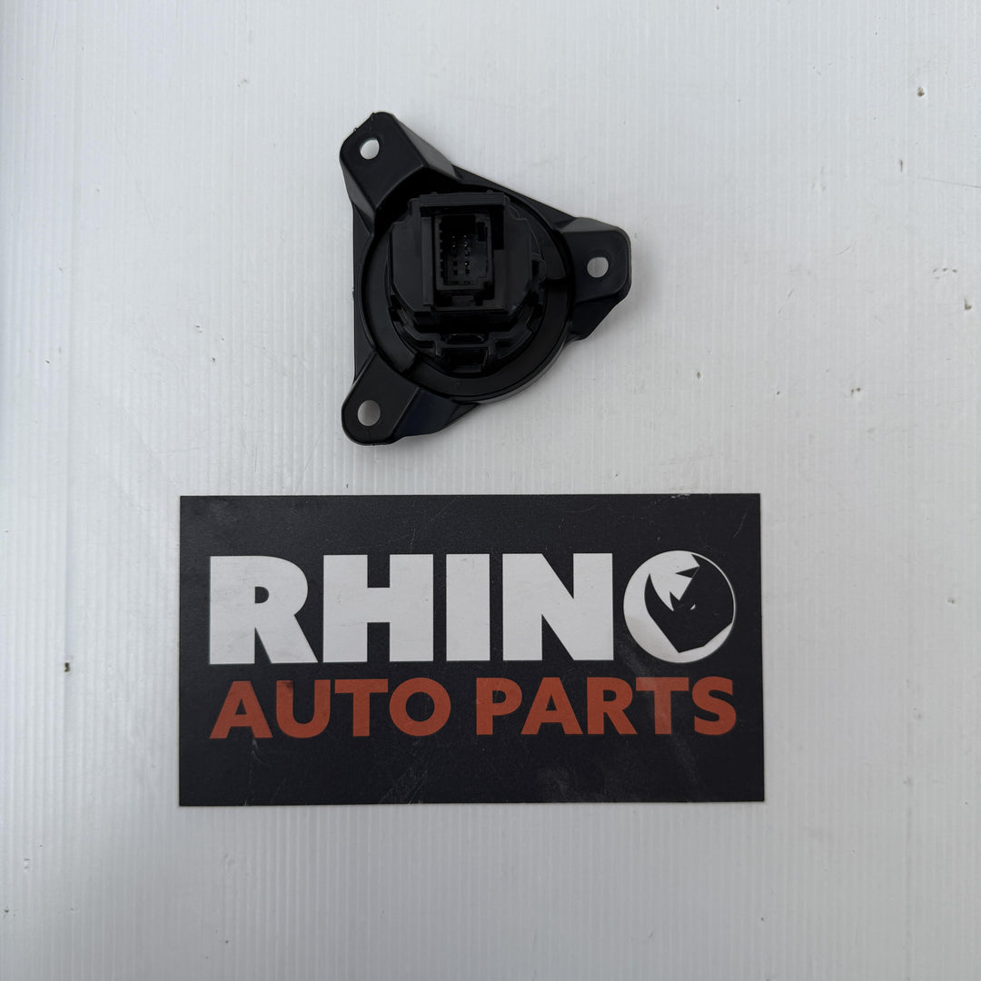 -
  
  Toyota
  Corolla
  Hybrid
  Start Button