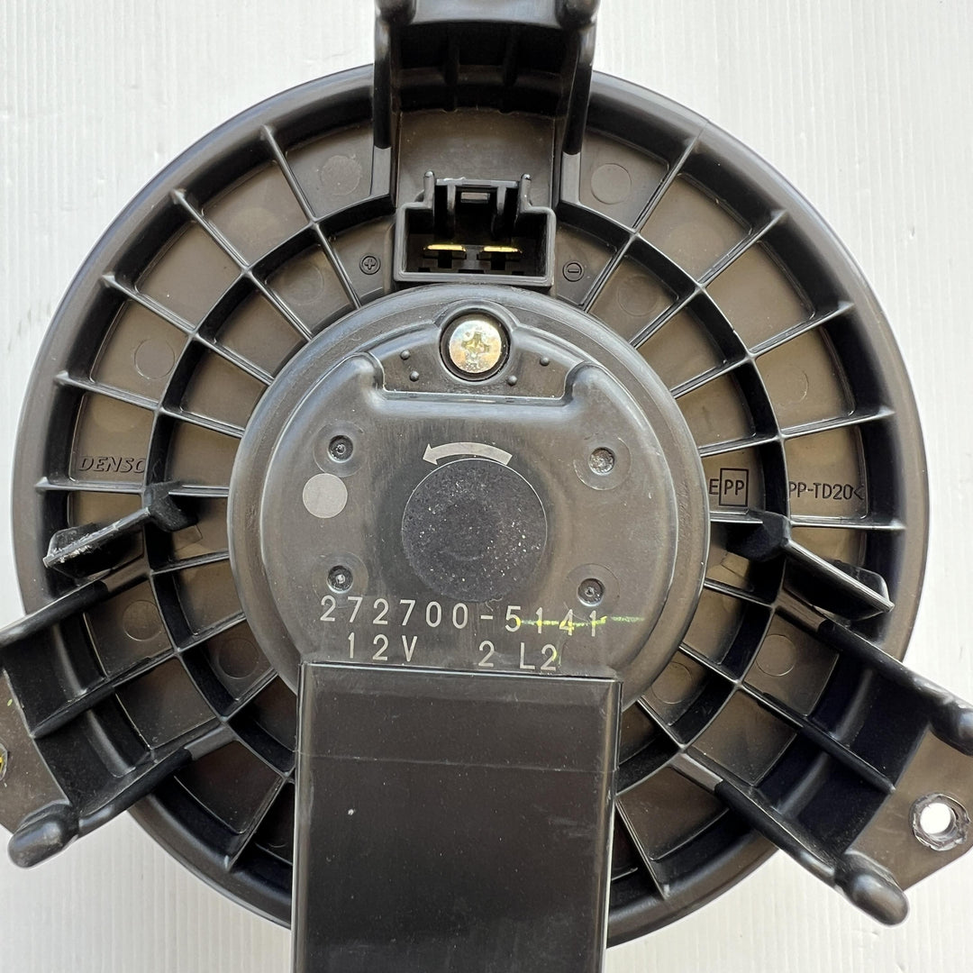 2007 -
  2013
  Toyota
  Corolla
  
  Blower Motor
  2727005141
