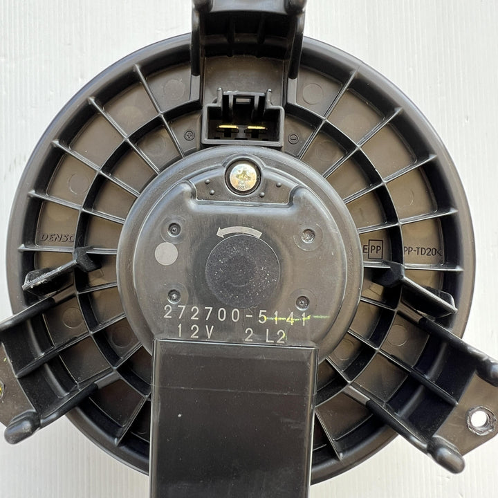 2007 -
  2013
  Toyota
  Corolla
  
  Blower Motor
  2727005141