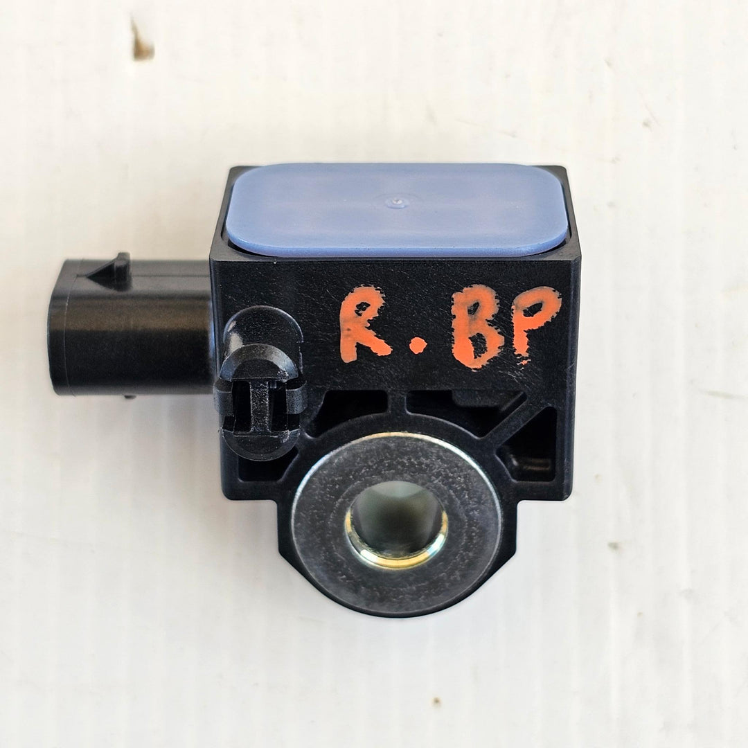 2022 Isuzu MU-X - Airbag Sensor PN: 8983475161