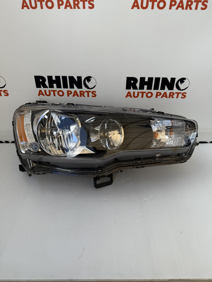 -
  
  Mitsubishi
  Lancer
  
  Right Headlight
  8301C342