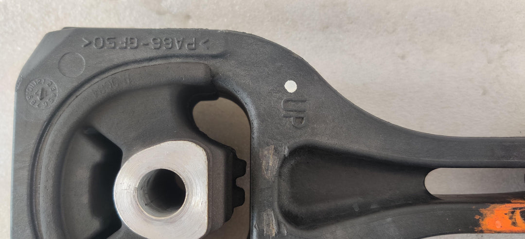 2016 -
  2021
  Honda
  Civic
  RS
  Engine Mount
  B1707020917