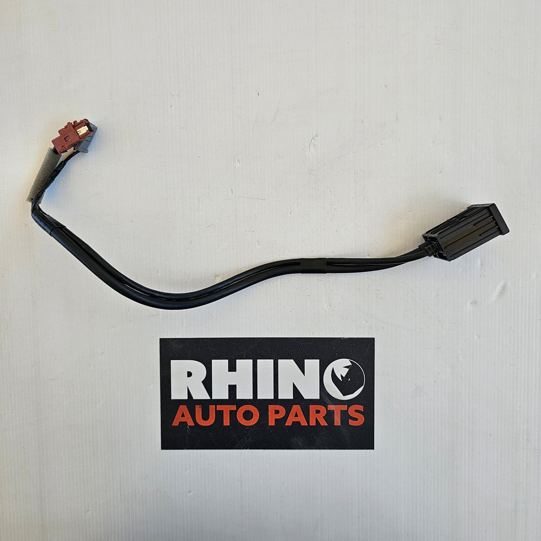 2022 Isuzu MU-X - USB Charger Port
