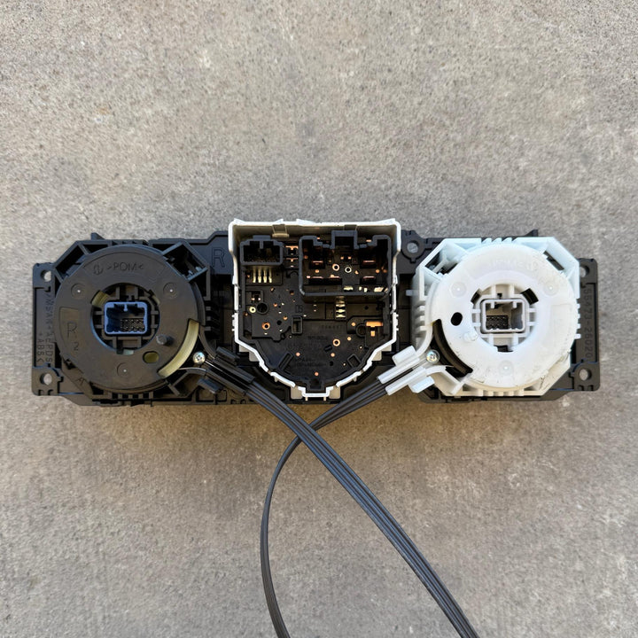2021 Toyota Hiace - Heater/AC Controls PN: 5547326020