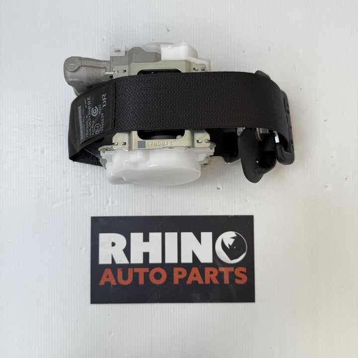 -
  
  Toyota
  Corolla
  Hybrid
  Right Rear Seat belt