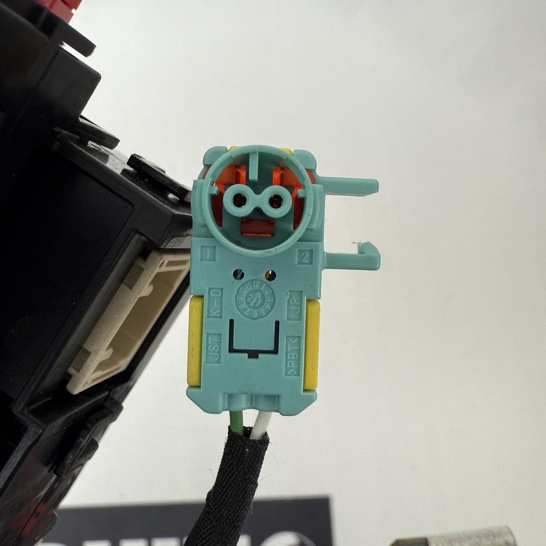 -
  
  Toyota
  Corolla
  Hybrid
  Clock Spring
  8924550040