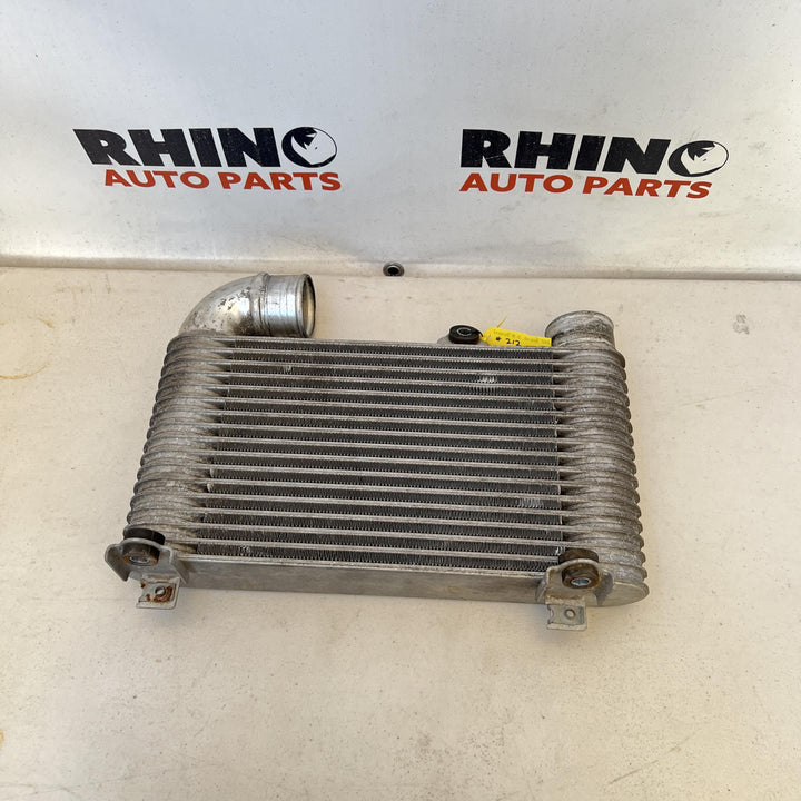 2010 Toyota Hiace - Intercooler