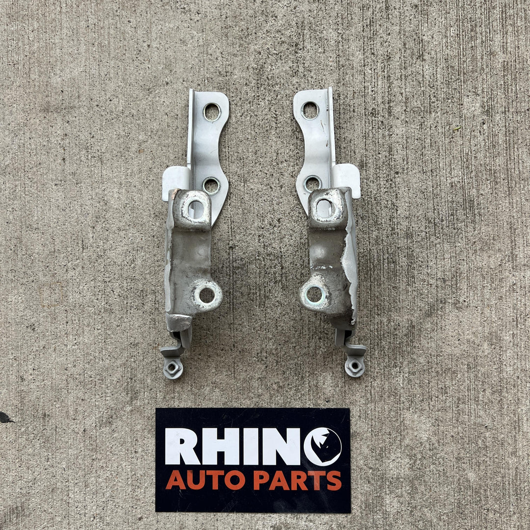 2020 Hyundai iLoad TQ - Bonnet Hinges Pair