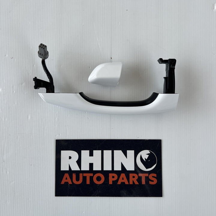 2017 -
  2025
  Hyundai
  i30
  Elite
  Left Front Exterior Door Handle