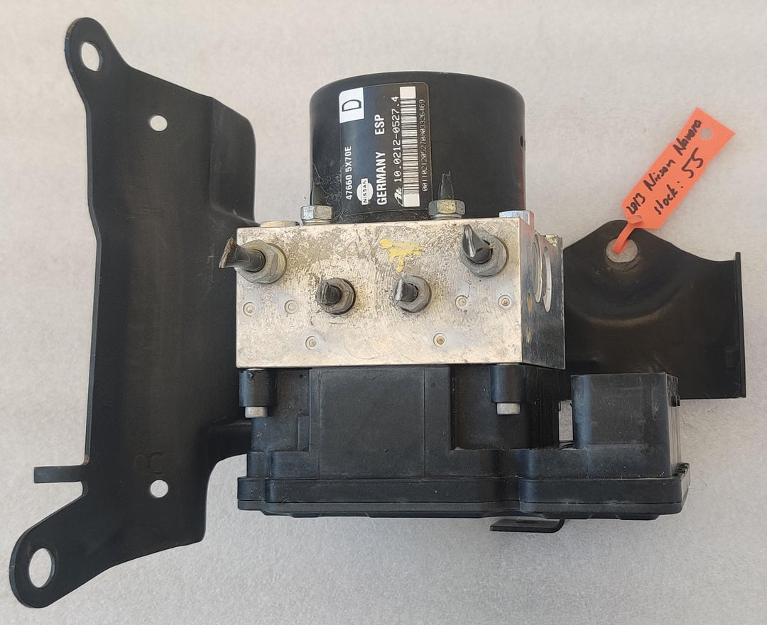 2005 -
  2015
  Nissan
  Navara
  STX
  ABS Pump/Modulator
  476605X70E