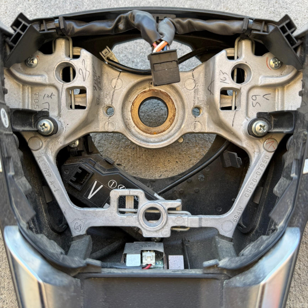 2021 Toyota Hiace - Steering Wheel