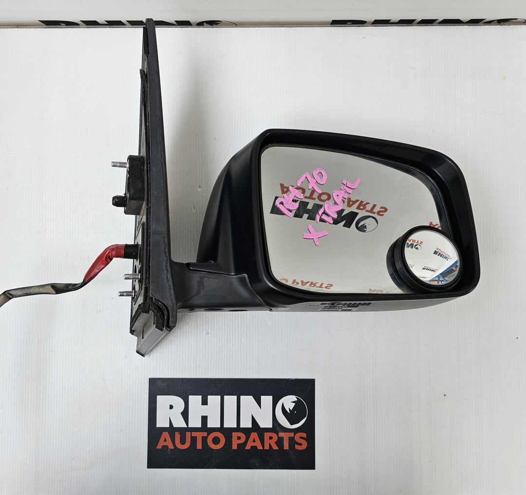 2007 -
  2014
  Nissan
  X-Trail
  
  Right Door Mirror