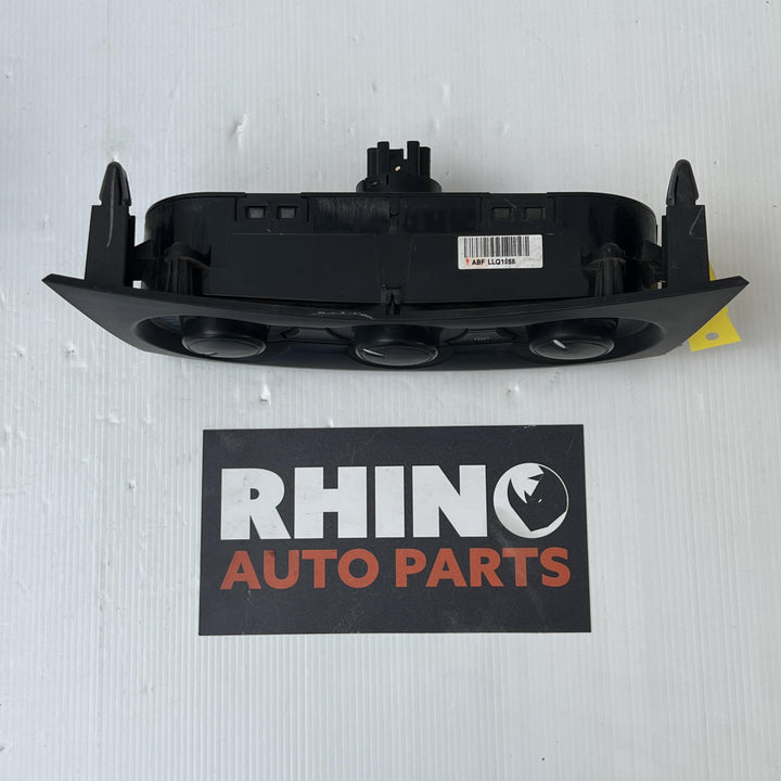 2011 -
  2020
  Mazda
  BT-50
  
  Heater/AC Controls
  AV7919A522BE
