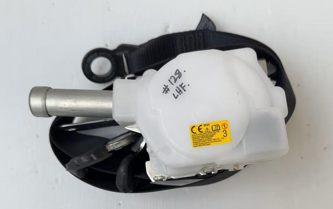 -
  
  Toyota
  Corolla
  Hybrid
  Left Front Seat Belt