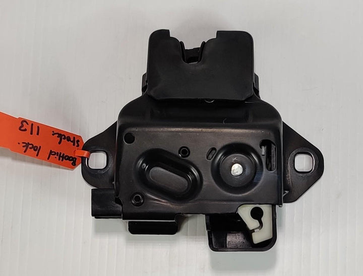 2006 -
  2017
  Holden
  Commodore
  VE
  Bootlid Lock
  92159082