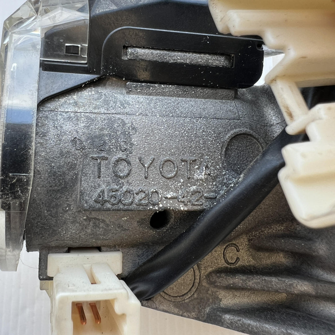 2007 -
  2013
  Toyota
  Corolla
  
  Ignition With Key
  8978342040
