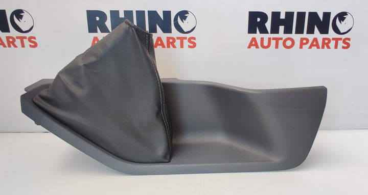 2011 -
  2022
  Ford
  Ranger
  XLT
  Gear Lever Housing
  AB3921044L49AC1F63181020053