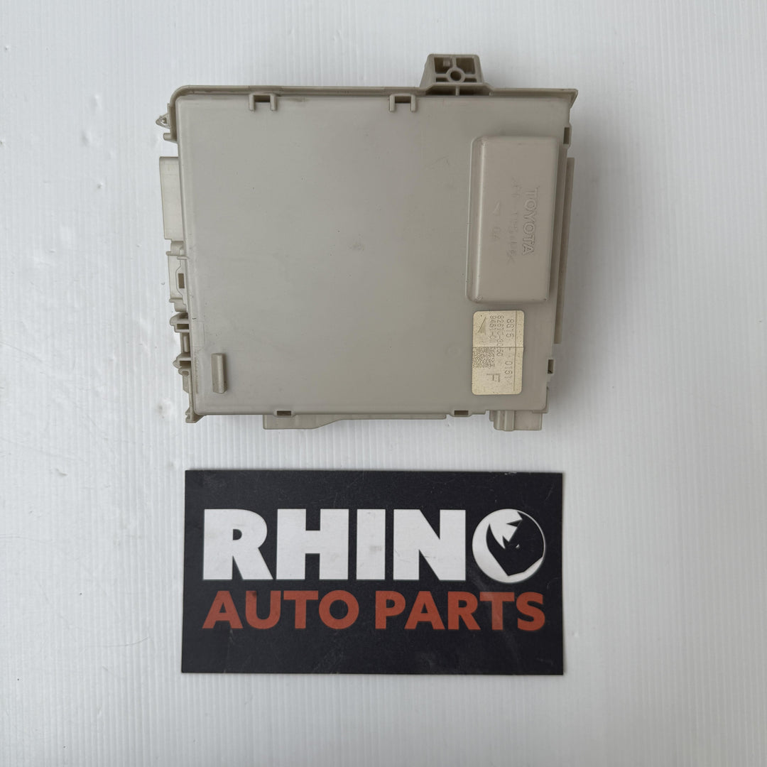 -
  
  Lexus
  GS300
  
  Interior Fuse Box
  8267030250